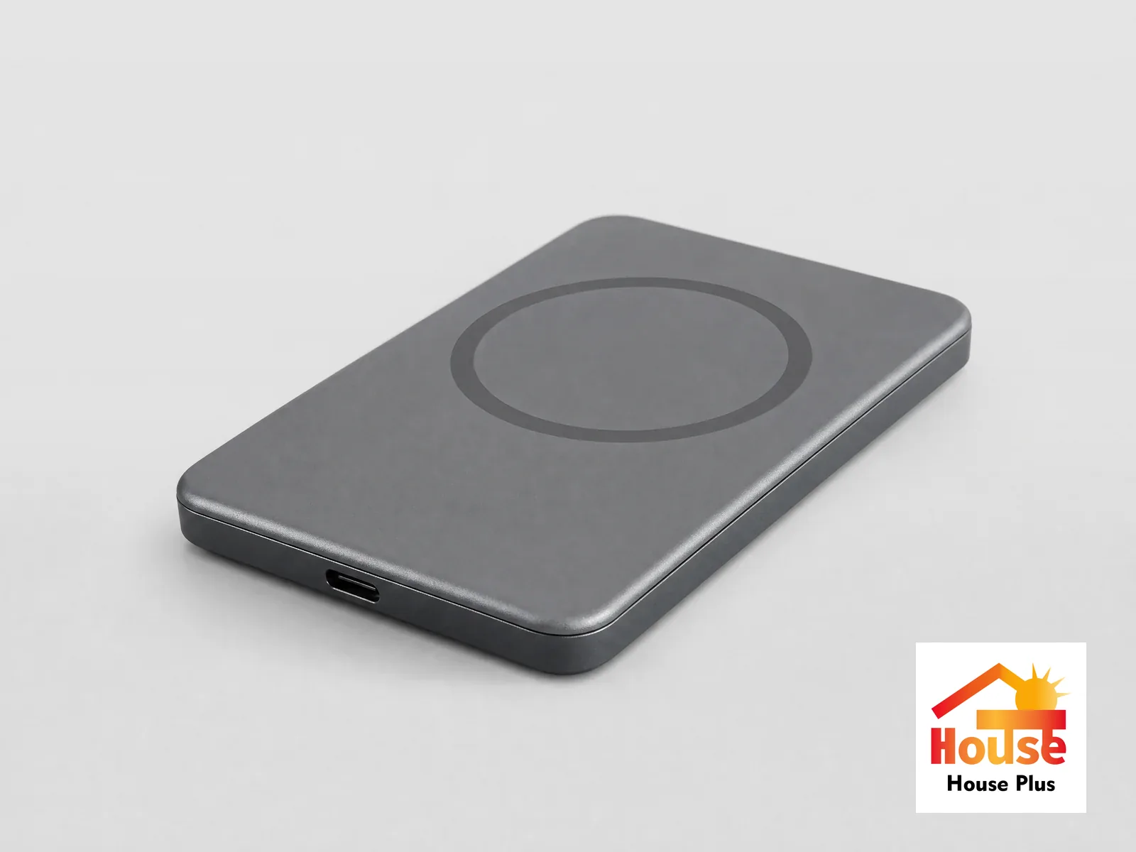 10000mAh Magnetic Wireless Power Bank — HousePlus branded product view