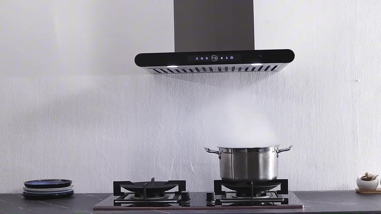 Campana extractora de esquinas redondas — Control por voz, 9 velocidades — vista del producto con marca HousePlus